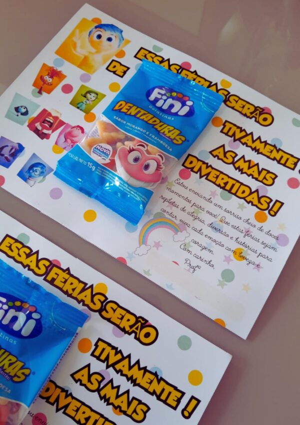 📚🎉 Cartão de Férias "Divertidamente" com Fini Dentinho! 🌟🍬 - Imagem 5